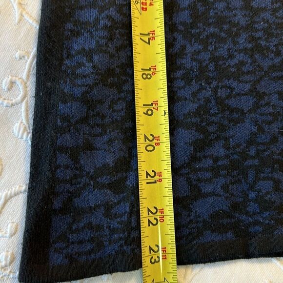 Velvet animal/abstract print pullover blue‎ and black - Picture 5 of 5